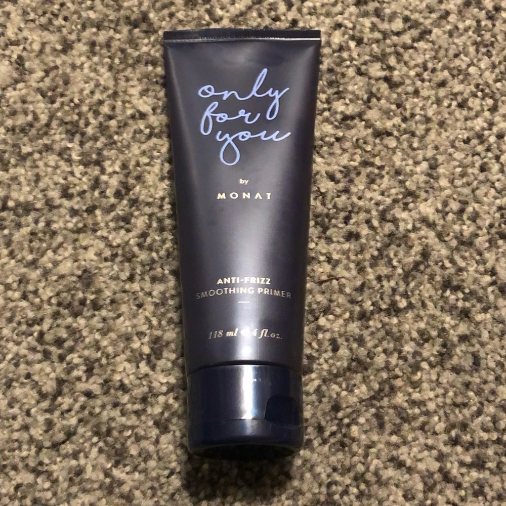 💋Monat Anti-Frizz Smoothing Primer